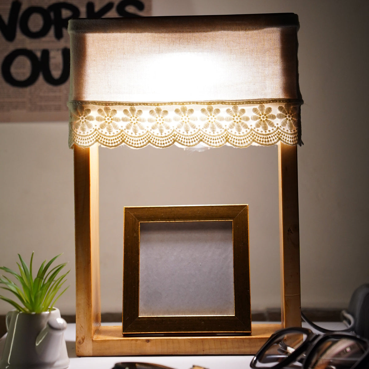 Build Your Own Lamp – Pick a Shade, Add an Artwork