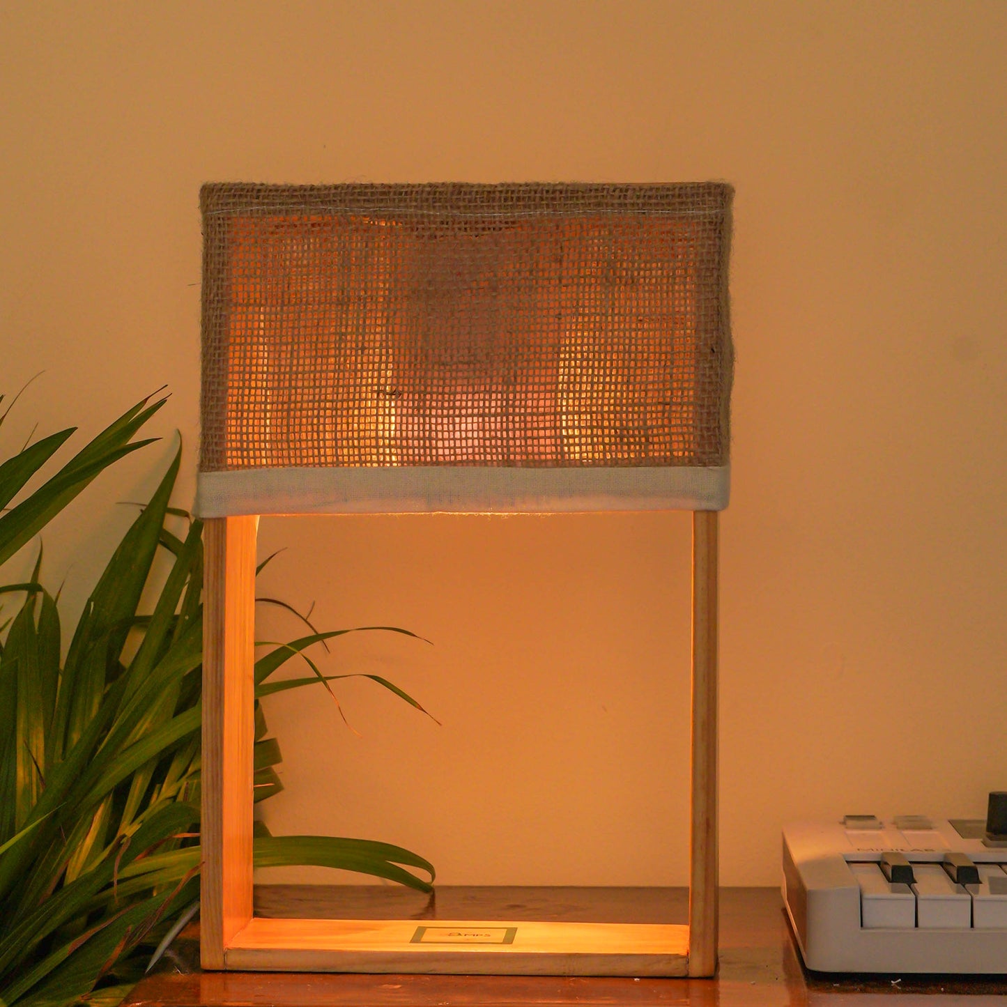 Pine Glow Customizable photoFrame Table Lamp – Unique Gift for Dad, Family & Loved Ones