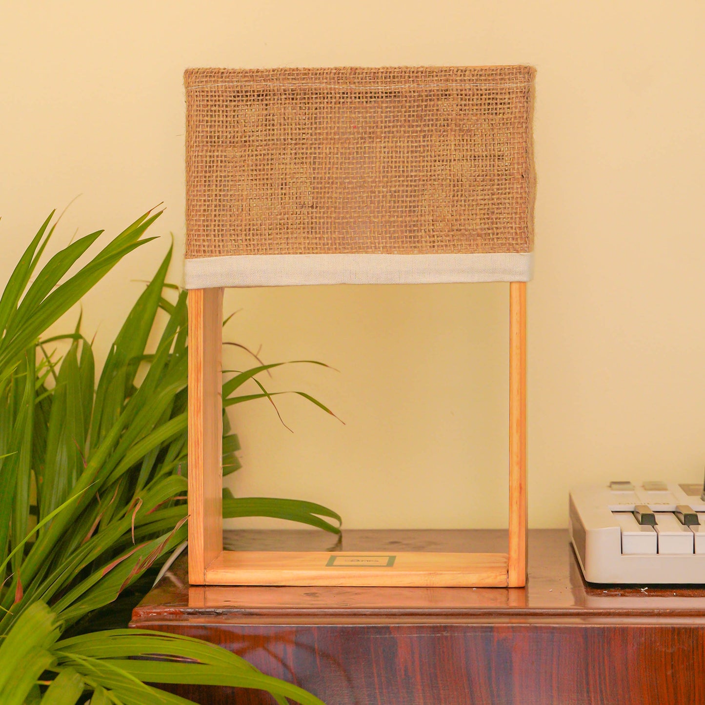 Pine Glow Customizable photoFrame Table Lamp – Unique Gift for Dad, Family & Loved Ones