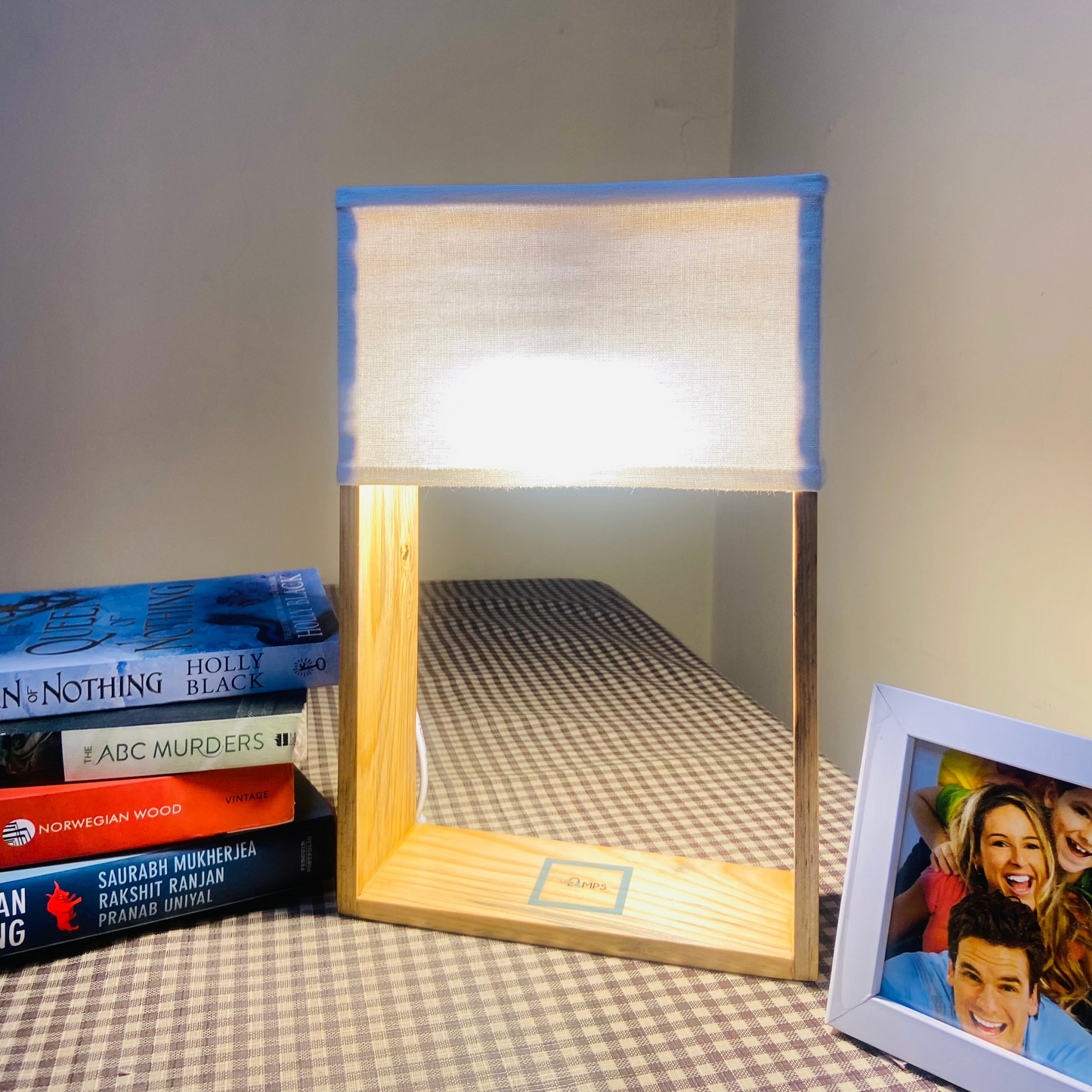 Pine Glow Minimalist Table Lamp Lamp – Sustainable & Affordable Gift