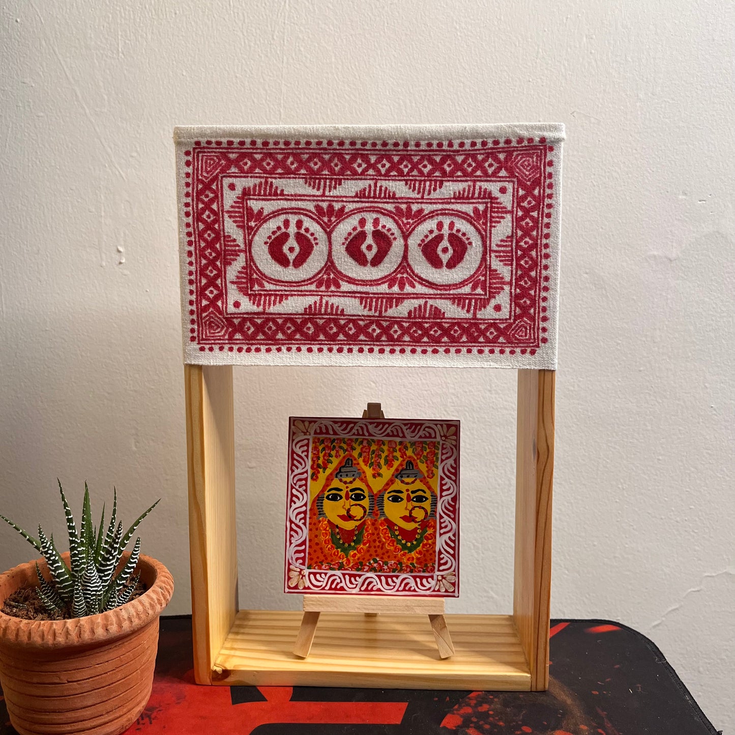 Pine Glow | Artist Series – Handmade Kumaon Aipan Lamp