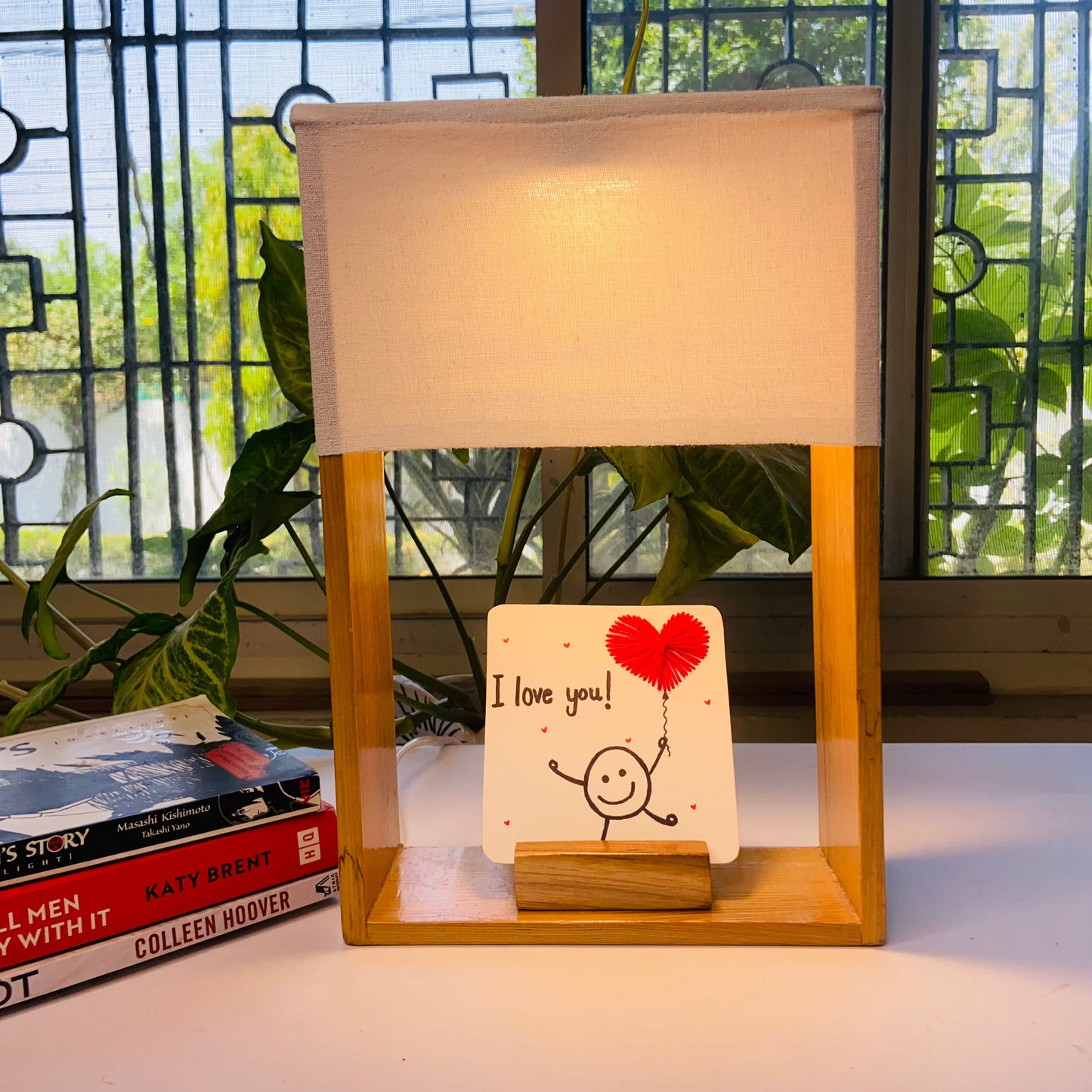 "I Love You" Handmade Lamp with Card – Pine Glow Lamp with Hand-Stitched Message