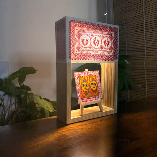 Pine Glow | Artist Series – Handmade Kumaoni Aipan Table Lamp