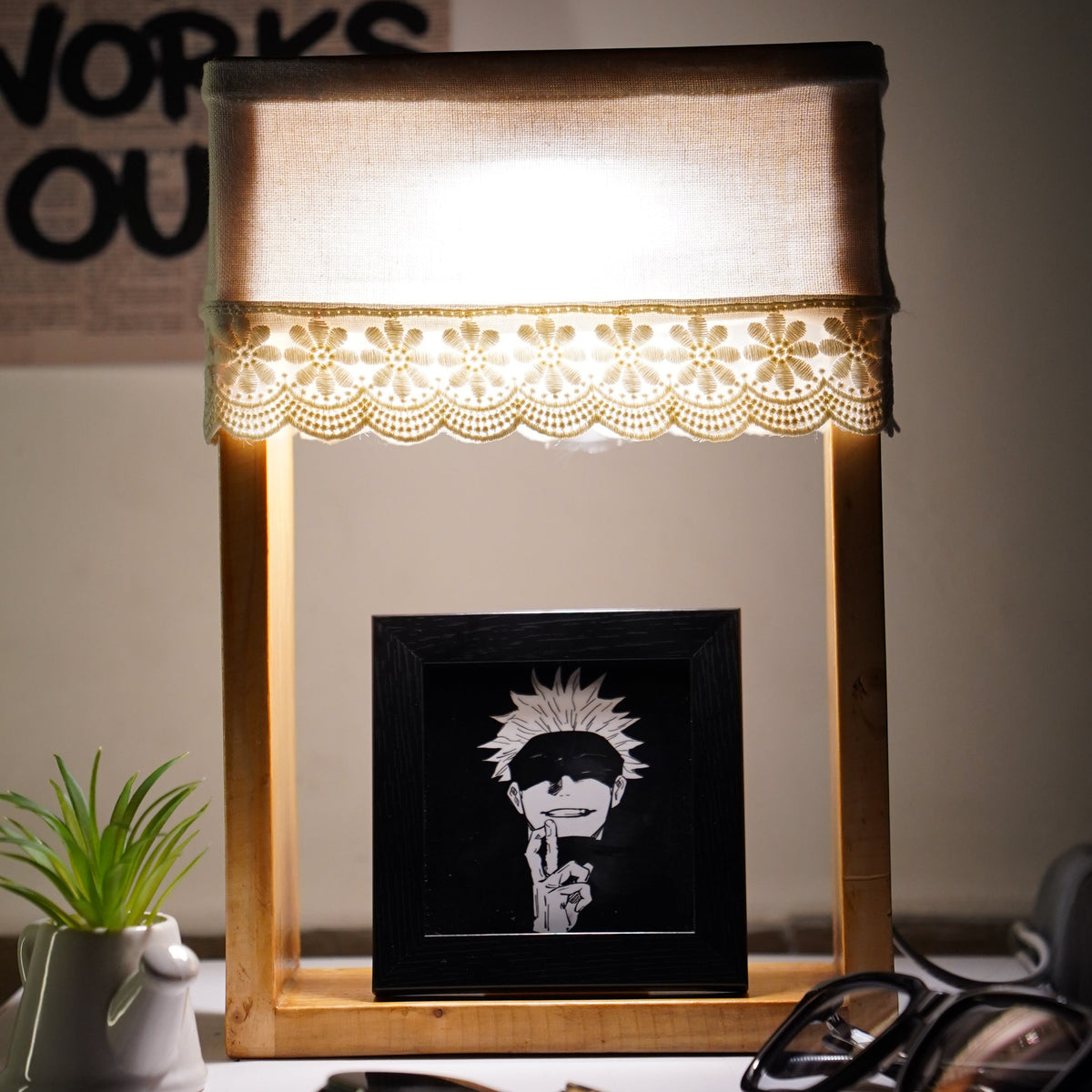 Build Your Own Lamp – Pick a Shade, Add an Artwork