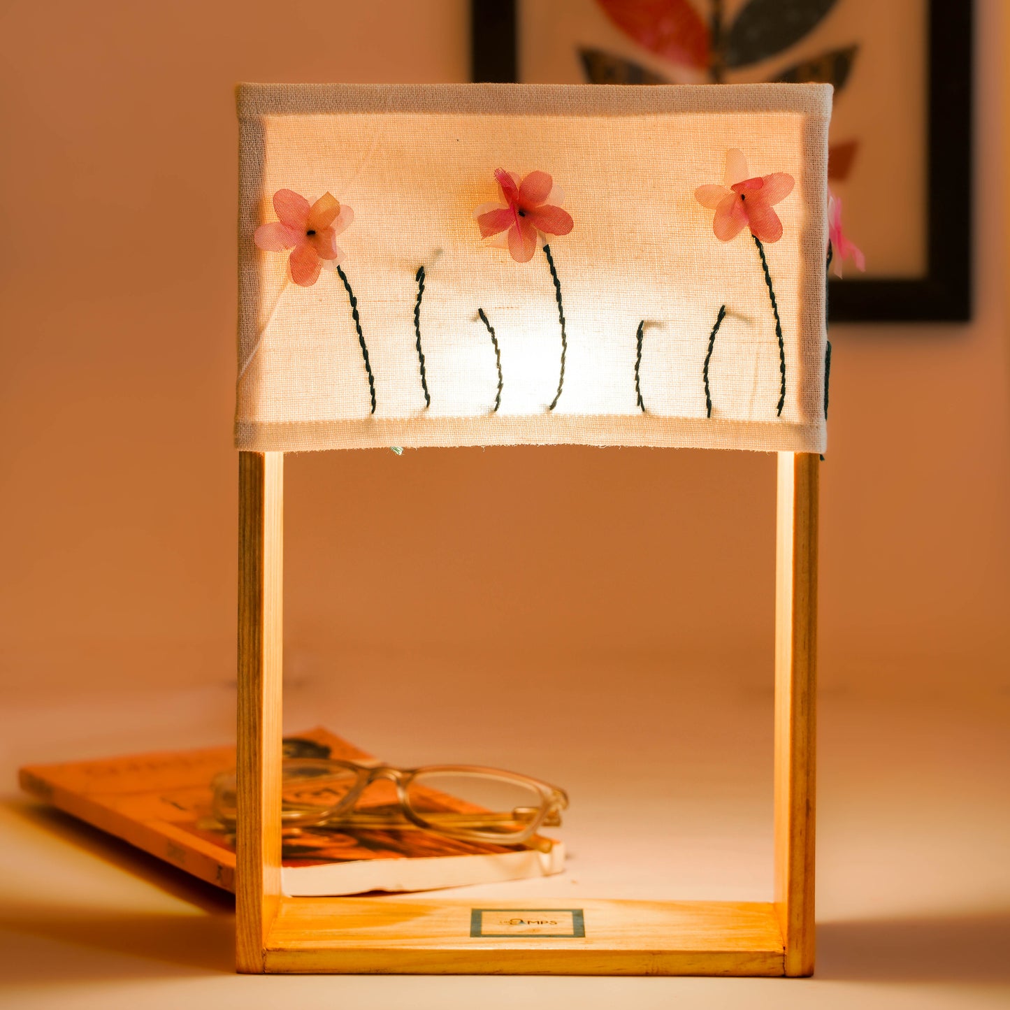 Pine Glow Blossom Table Lamp – Handmade Wooden Lamp Decor