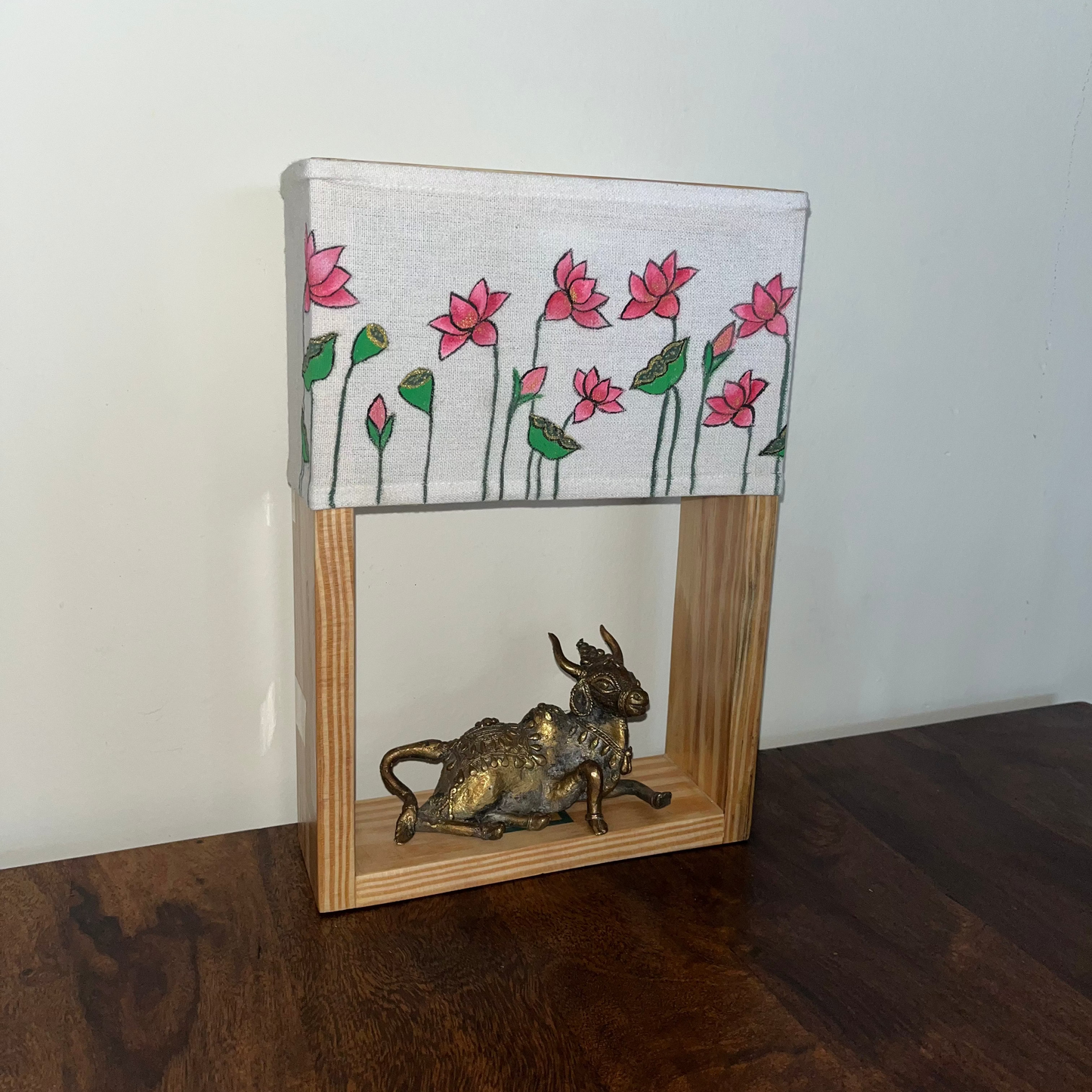 Pine Glow Lotus & Nandi Dhokra Lamp – Hand-Painted Wooden Table Lamp