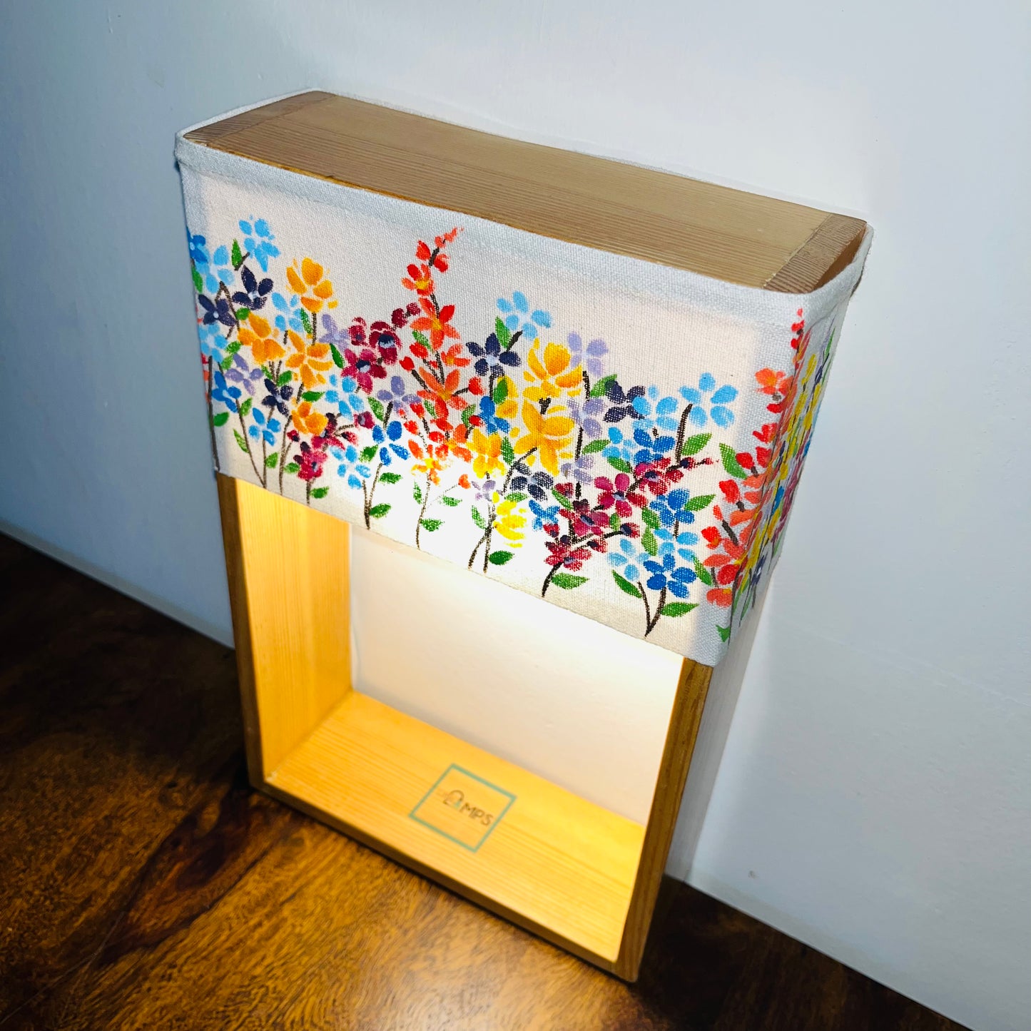 Wildflower Row – Hand-Painted Floral Lamp