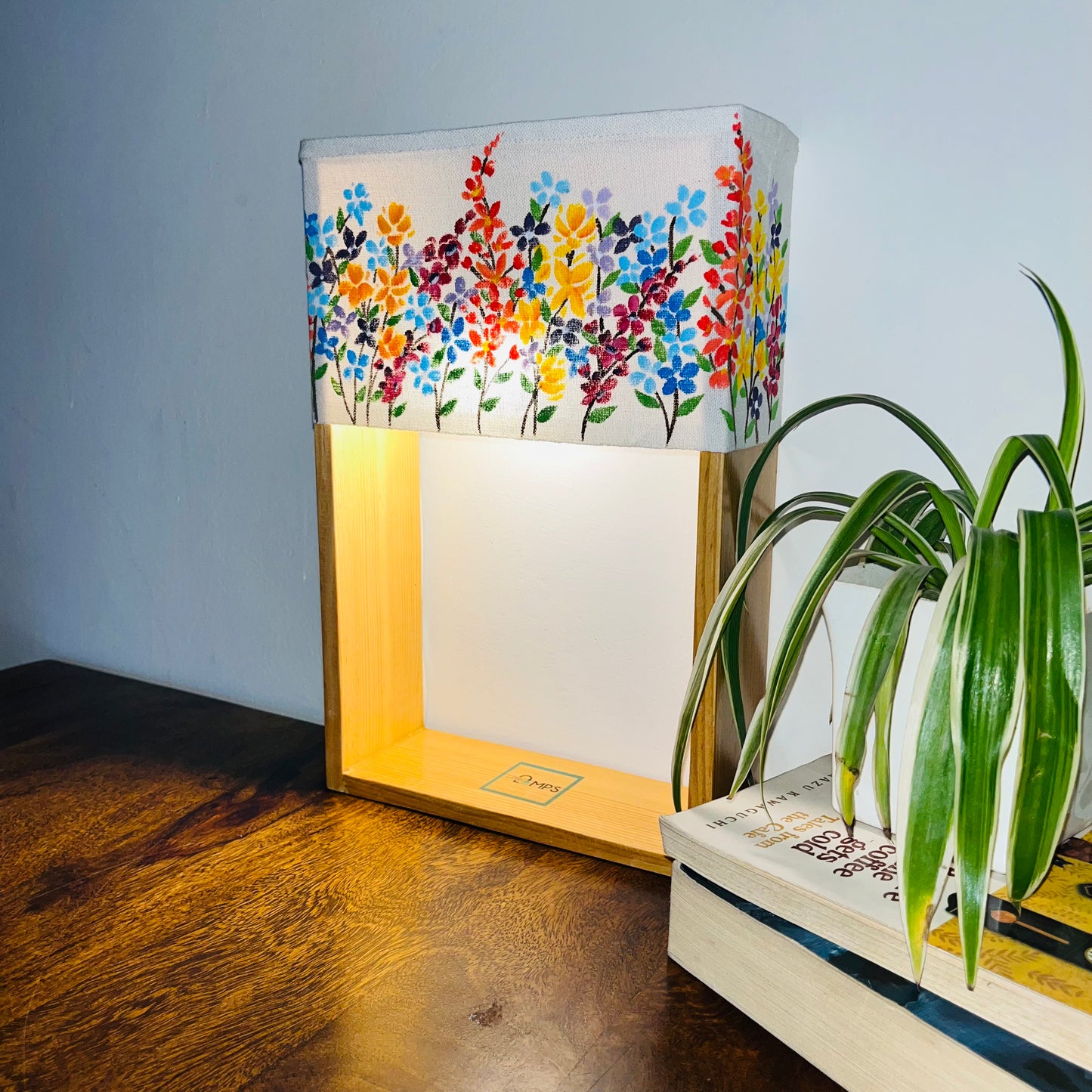 Wildflower Row – Hand-Painted Floral Lamp