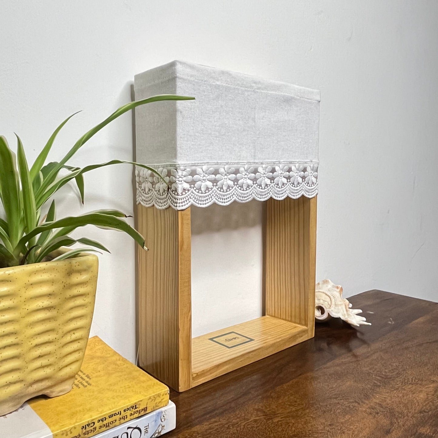 Pine Glow Ivory Lace Glow Lamp